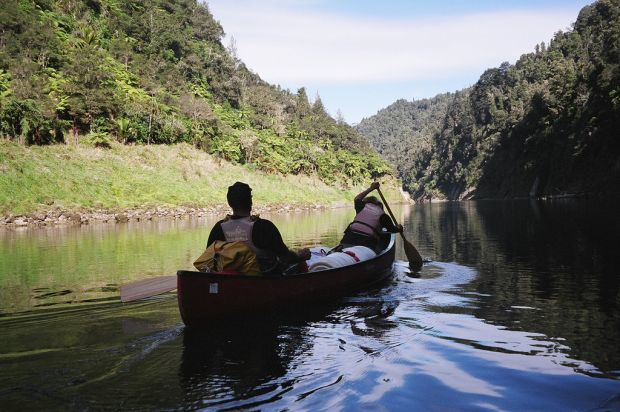 Whanganui River with kayakers