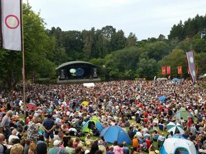 Crowd shot RNZ Frances Hopkins