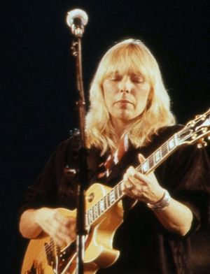 Joni Mitchell CC Capannelle crop